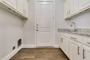 8841 Creek Run Rd, Fort Worth, TX 76120 - Photo 23