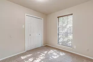 2295 E Renfro St, Burleson, TX 76028 - Photo 31