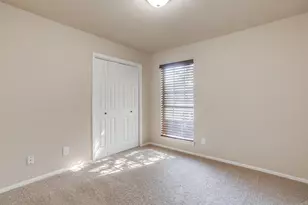 2295 E Renfro St, Burleson, TX 76028 - Photo 33