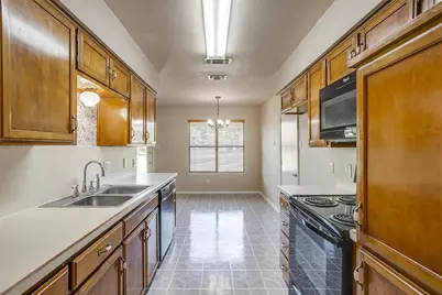 2295 E Renfro Street, Burleson, TX 76028 - Photo 17