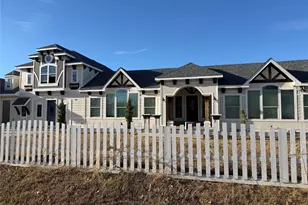 2529 Red Oak Ln, Burleson, TX 76028 - Photo 1