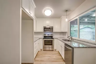 144 Suzanne Terrace, Burleson, TX 76028 - Photo 17