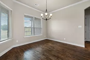 337 Kenyon Ct, Granbury, TX 76049 - Photo 9