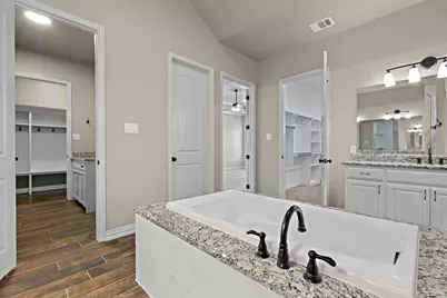 337 Kenyon Court, Granbury, TX 76049 - Photo 29