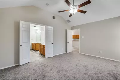 1924 Kingsbrook Trail, Fort Worth, TX 76120 - Photo 13