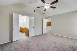 1924 Kingsbrook Trail, Fort Worth, TX 76120 - Photo 13