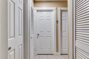 525 S Hampshire St, Saginaw, TX 76179 - Photo 9