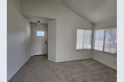 517 Harvest Hill Street, Lewisville, TX 75067 - Photo 7