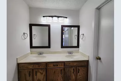 517 Harvest Hill Street, Lewisville, TX 75067 - Photo 19