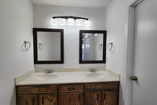 517 Harvest Hill St, Lewisville, TX 75067 - Photo 19