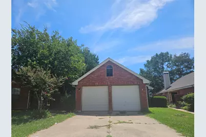 3104 Morning Meadow Lane, Grand Prairie, TX 75052 - Photo 1