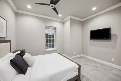 1121 Excalibur Boulevard, Lewisville, TX 75056 - Photo 31