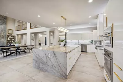 1121 Excalibur Boulevard, Lewisville, TX 75056 - Photo 15