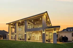 1121 Excalibur Blvd, Lewisville, TX 75056 - Photo 3