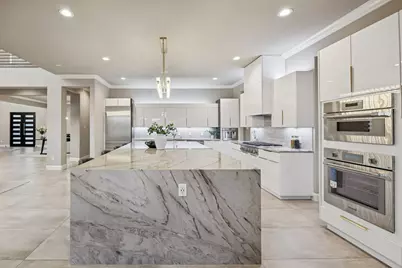 1121 Excalibur Boulevard, Lewisville, TX 75056 - Photo 15