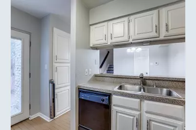 5200 Martel Avenue #2C, Dallas, TX 75206 - Photo 15