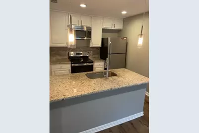 5838 Sandhurst Lane #D, Dallas, TX 75206 - Photo 5