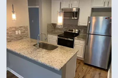 5838 Sandhurst Lane #D, Dallas, TX 75206 - Photo 7