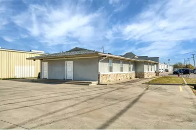 135 14th Street, Grand Prairie, TX 75050 - Photo 23