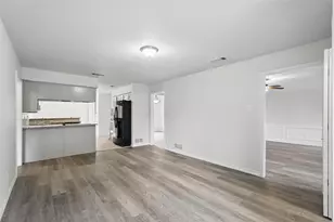 829 Hunters Creek Dr, DeSoto, TX 75115 - Photo 7