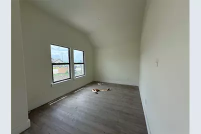 209 Comfort Drive, Godley, TX 76044 - Photo 5
