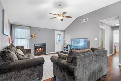 1419 Woodfern Drive, Arlington, TX 76018 - Photo 5