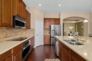 1912 Lantana Ln, Irving, TX 75063 - Photo 5