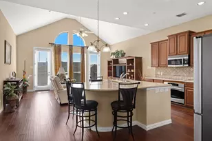 1912 Lantana Ln, Irving, TX 75063 - Photo 3