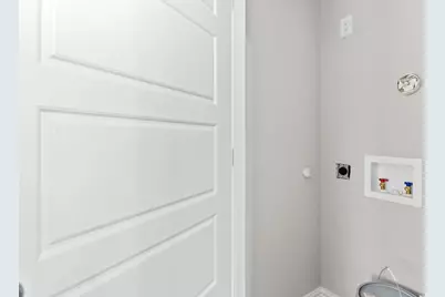 1832 E Broadway Avenue, Fort Worth, TX 76104 - Photo 15