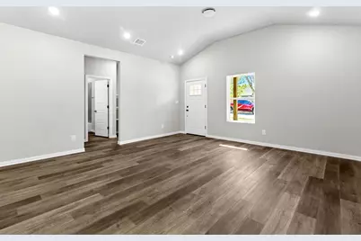 1832 E Broadway Avenue, Fort Worth, TX 76104 - Photo 9