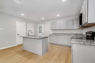 1128 E Broadway Ave, Fort Worth, TX 76104 - Photo 35