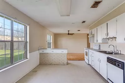 1036 Angela Court, Everman, TX 76140 - Photo 7