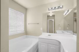 8721 Lariat Cir, Fort Worth, TX 76244 - Photo 15