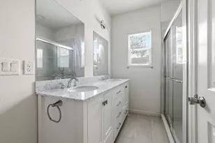501 E 15th St, Bonham, TX 75418 - Photo 9