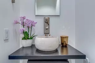 2408 Victory Park Ln, Dallas, TX 75219 - Photo 15