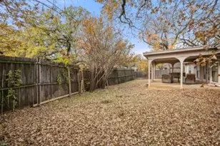 2333 Jenson Cir, Fort Worth, TX 76112 - Photo 31