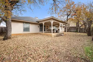 2333 Jenson Cir, Fort Worth, TX 76112 - Photo 29