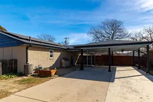 302 E Washington St, Alvord, TX 76225 - Photo 3