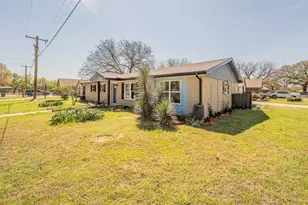 302 E Washington St, Alvord, TX 76225 - Photo 35