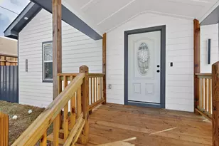 1502 Montague Ave, Dallas, TX 75216 - Photo 1