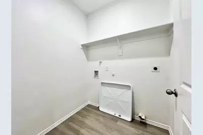 3501 E Renfro Street #110, Burleson, TX 76028 - Photo 17