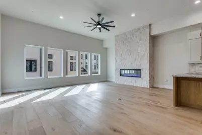 250 E Dallas Road #114, Grapevine, TX 76051 - Photo 7