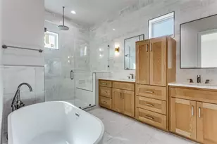 250 E Dallas Rd, Grapevine, TX 76051 - Photo 21