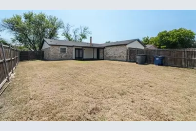 1213 Southridge Drive, Lancaster, TX 75146 - Photo 7