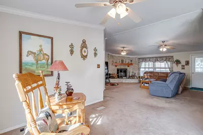 6724 Midway Road, Springtown, TX 76082 - Photo 11