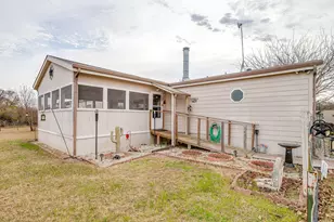 6724 Midway Rd, Springtown, TX 76082 - Photo 5