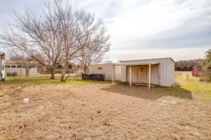 6724 Midway Rd, Springtown, TX 76082 - Photo 39