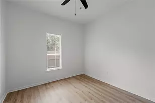 1126 N 13th St, Waco, TX 76707 - Photo 21