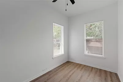 1126 N 13th Street, Waco, TX 76707 - Photo 23