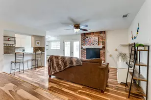 2501 Briarcliff Dr, Irving, TX 75062 - Photo 9